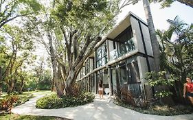 Los Laureles Hotel Y Centro De Convenciones